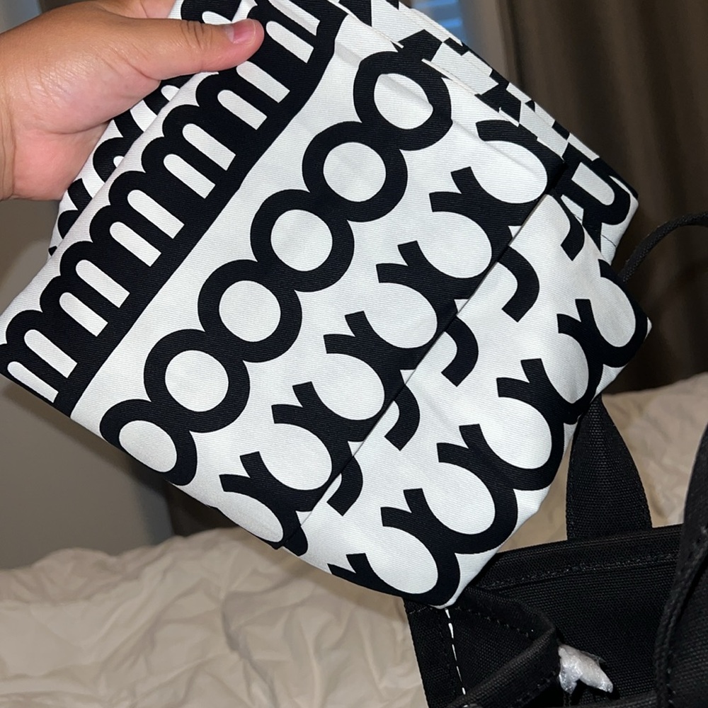 Marc Jacobs Black Classic Tote Bag - Picture 6 of 6